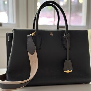 MCM Large Milla Tote in Gray